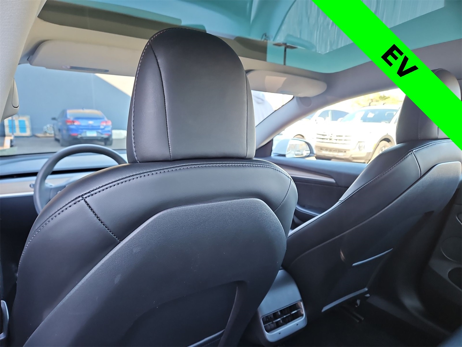 Thumbnail: 2023 Tesla Model 3 - 15