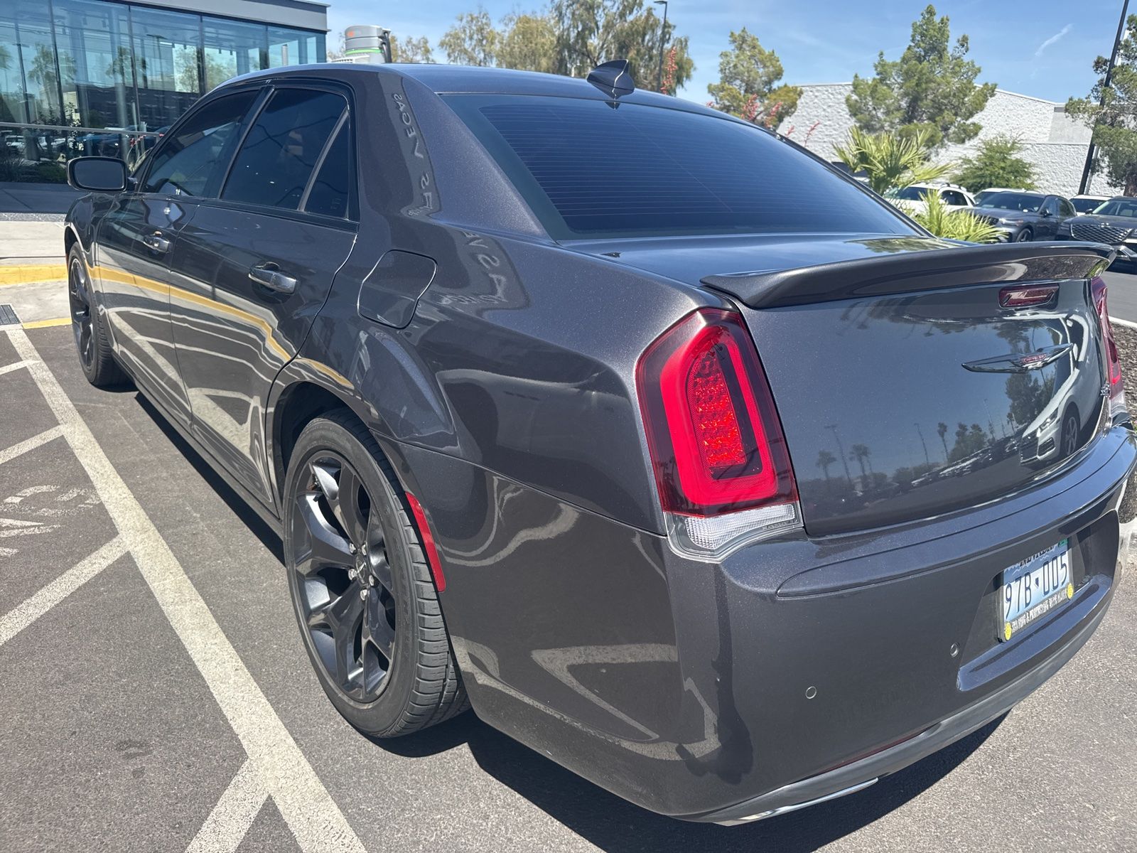 Thumbnail: 2022 Chrysler 300 - 12