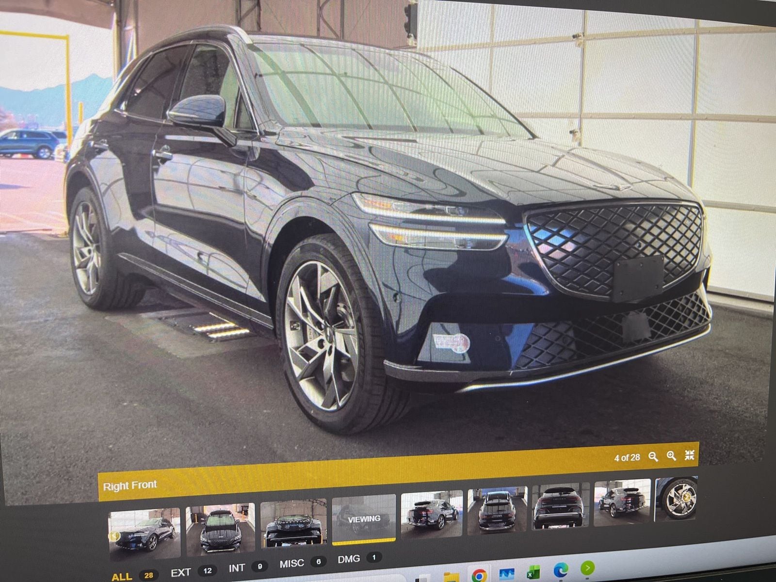 Thumbnail: 2025 Genesis GV70 - 3