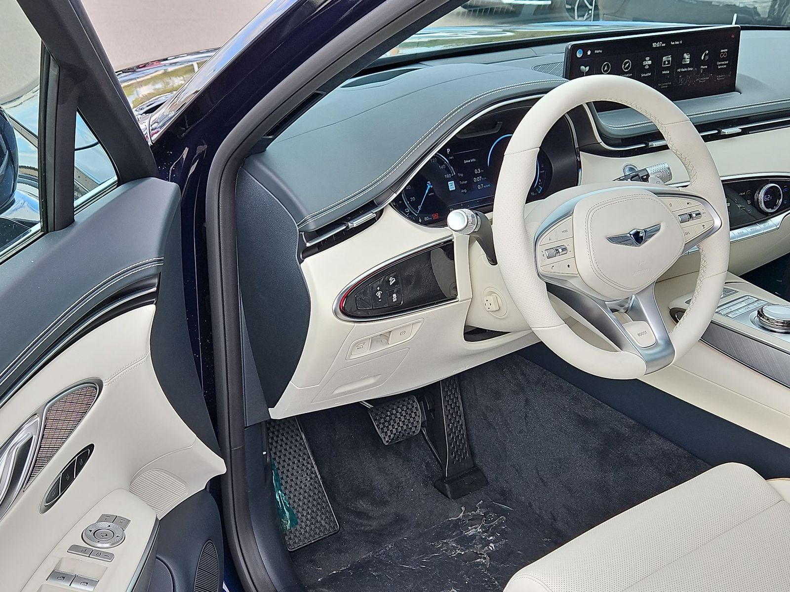 Thumbnail: 2024 Genesis GV70 - 10