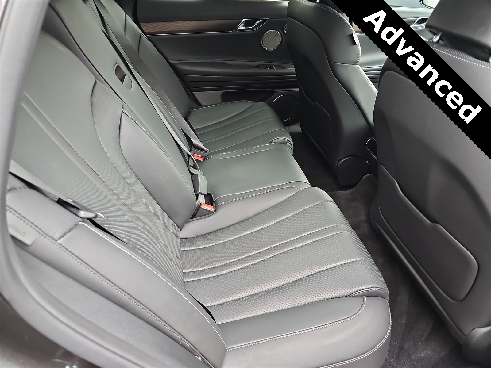 Thumbnail: 2024 Genesis G80 - 17