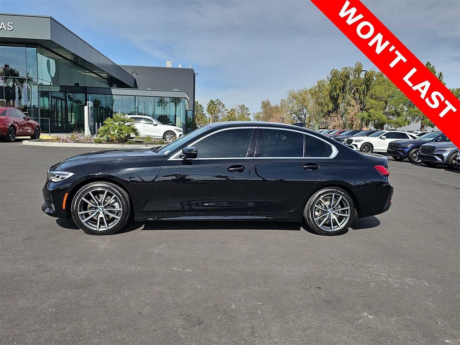 Thumbnail: 2019 BMW 3 Series - 3