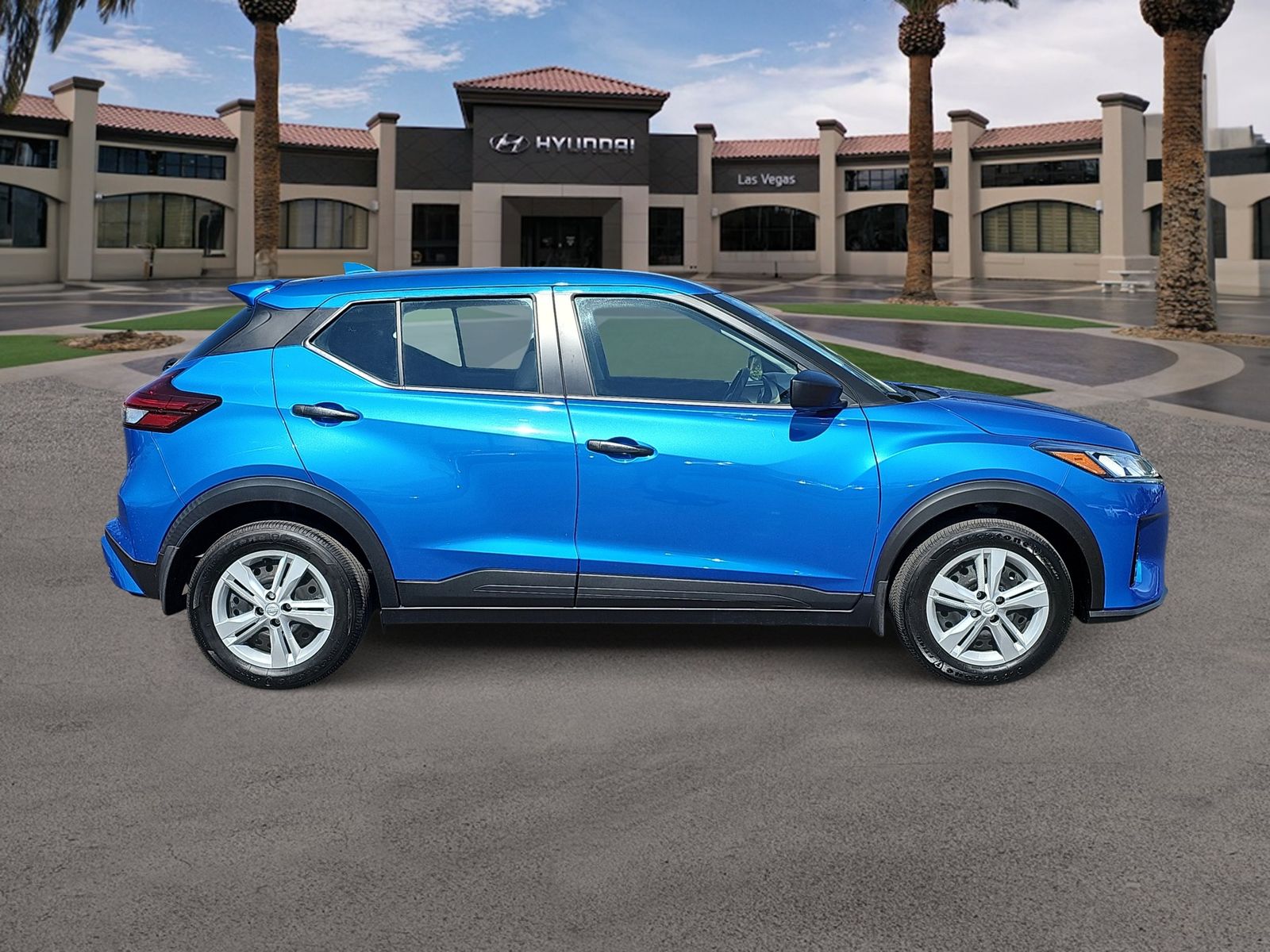 Thumbnail: 2024 Nissan Kicks - 9