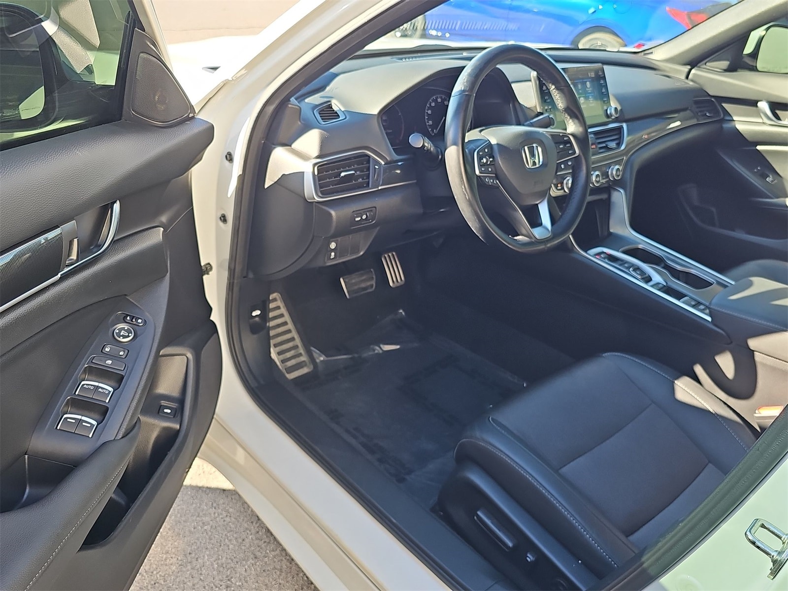 Thumbnail: 2020 Honda Accord - 10