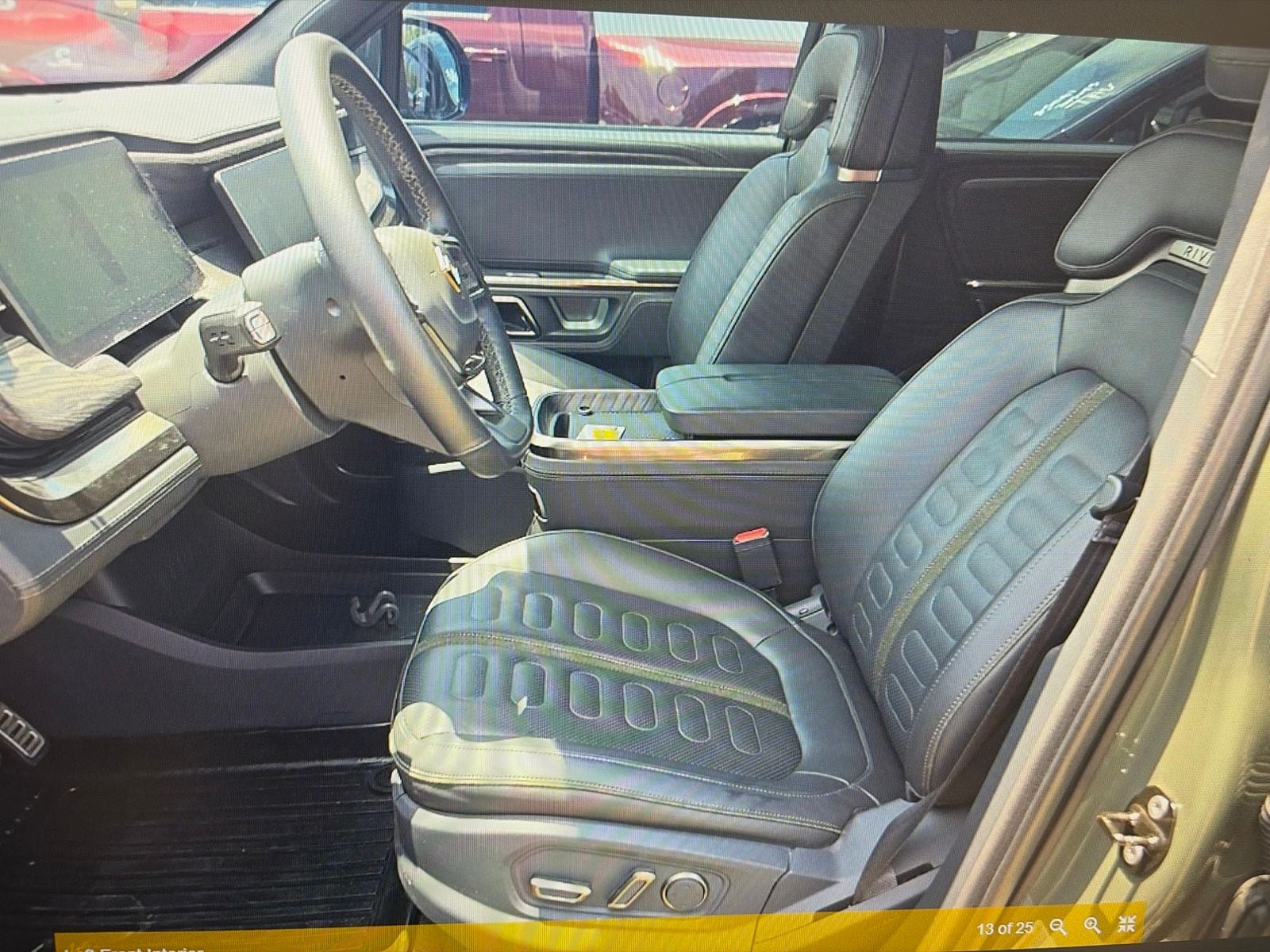 Thumbnail: 2022 Rivian R1S - 9