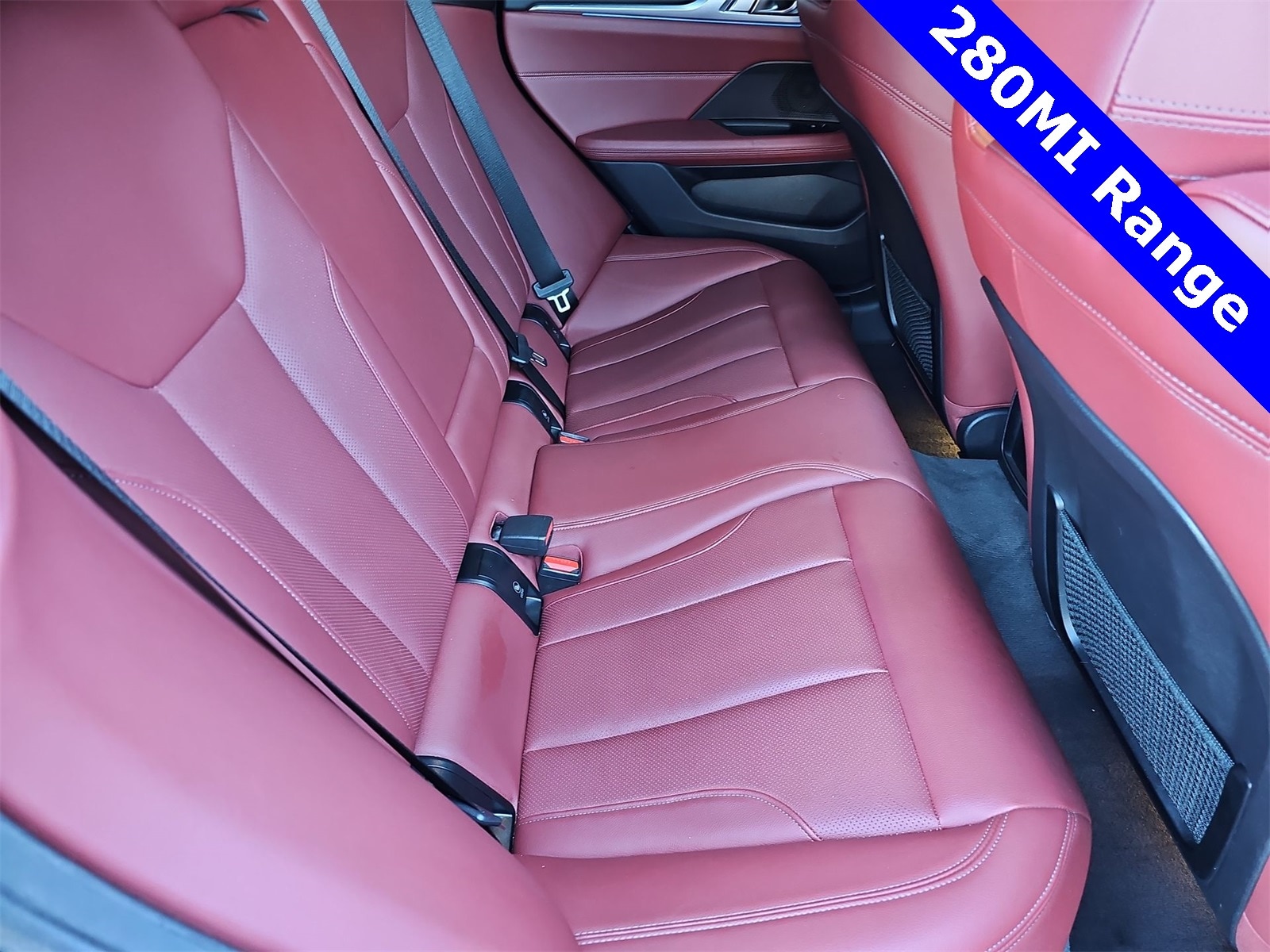 Thumbnail: 2022 BMW i4 - 17