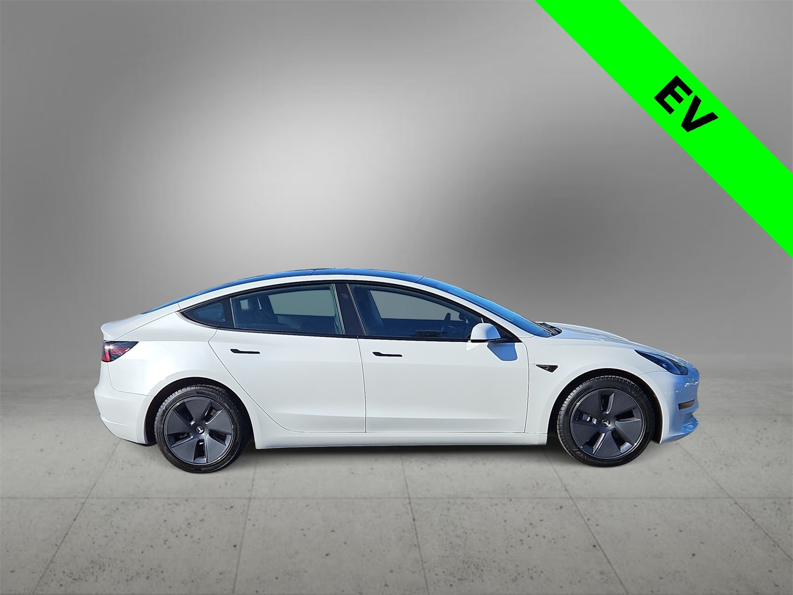 Thumbnail: 2023 Tesla Model 3 - 8