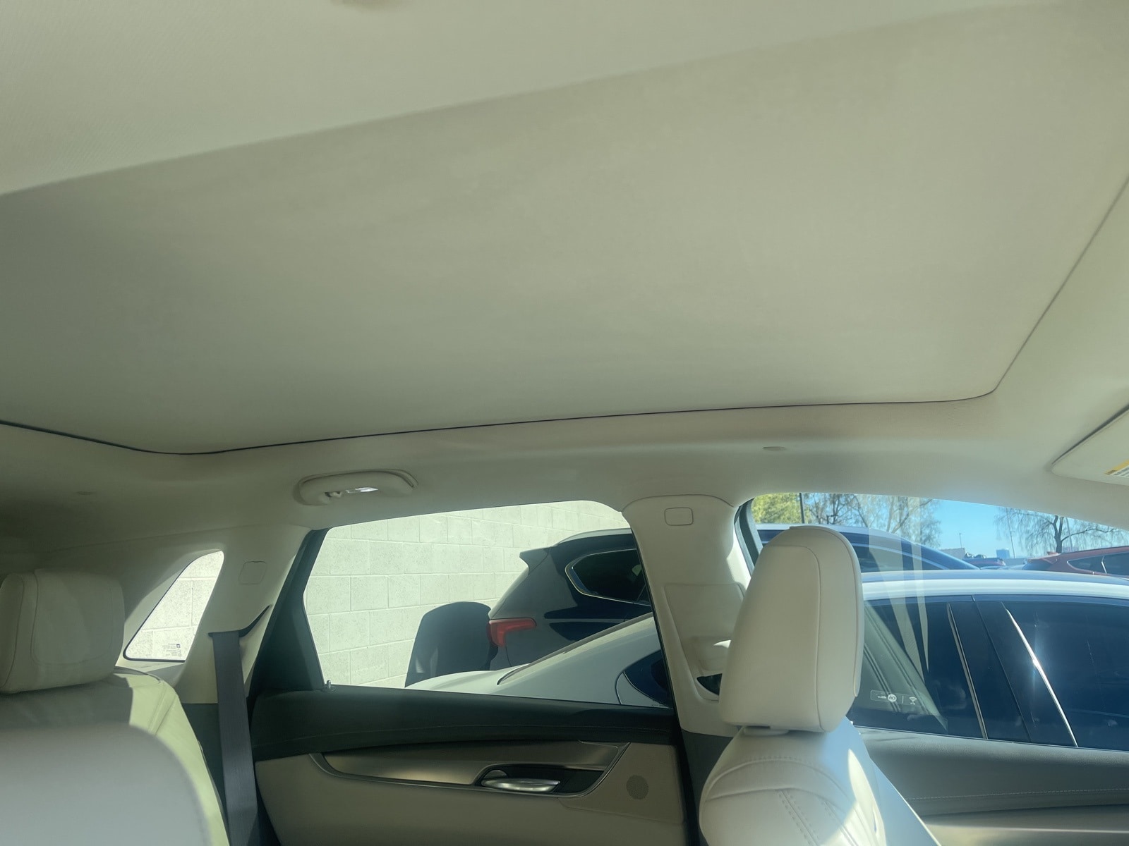 Thumbnail: 2017 Cadillac XT5 - 6