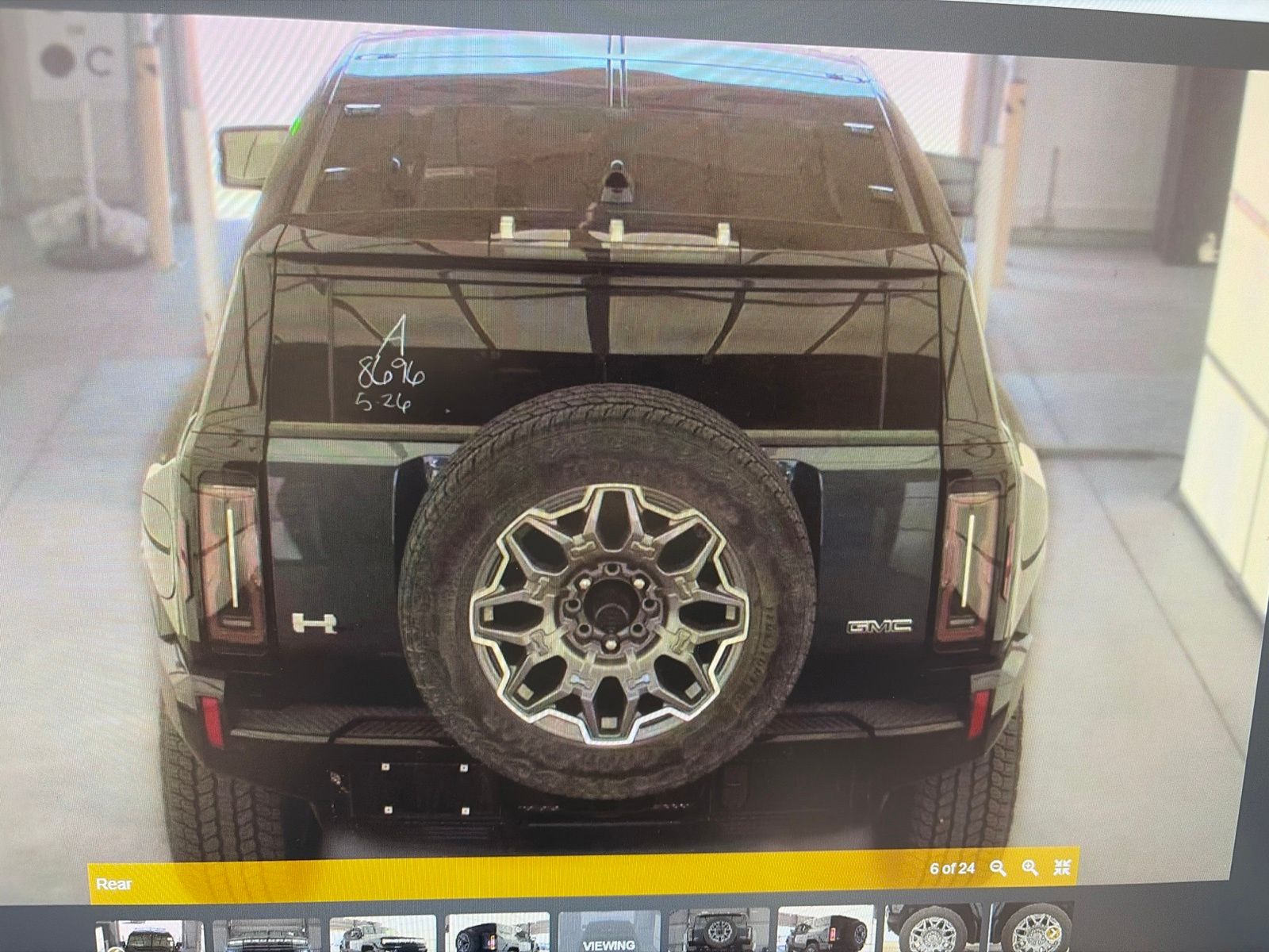 Thumbnail: 2025 GMC Hummer EV - 5