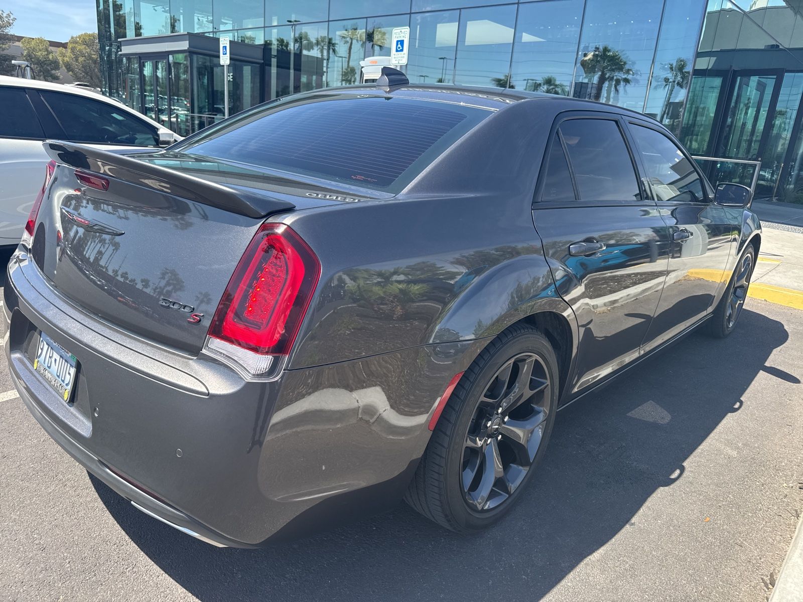 Thumbnail: 2022 Chrysler 300 - 5