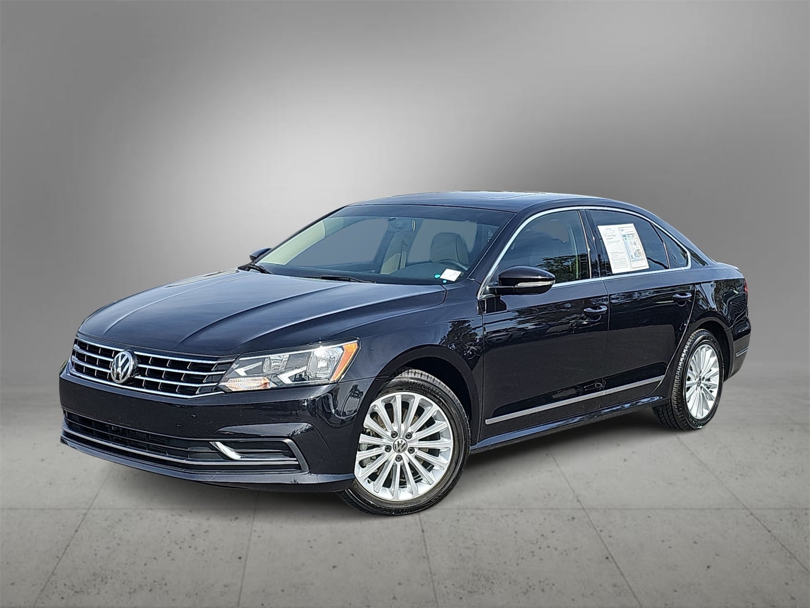 Thumbnail: 2017 Volkswagen Passat - 1