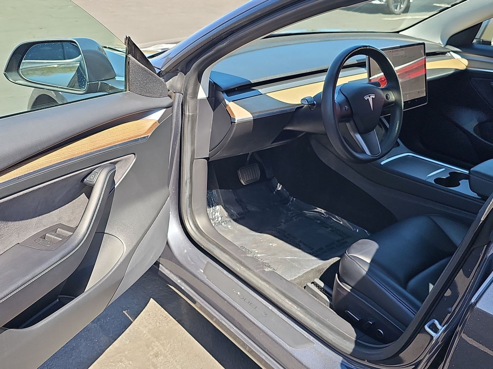 Thumbnail: 2021 Tesla Model 3 - 11