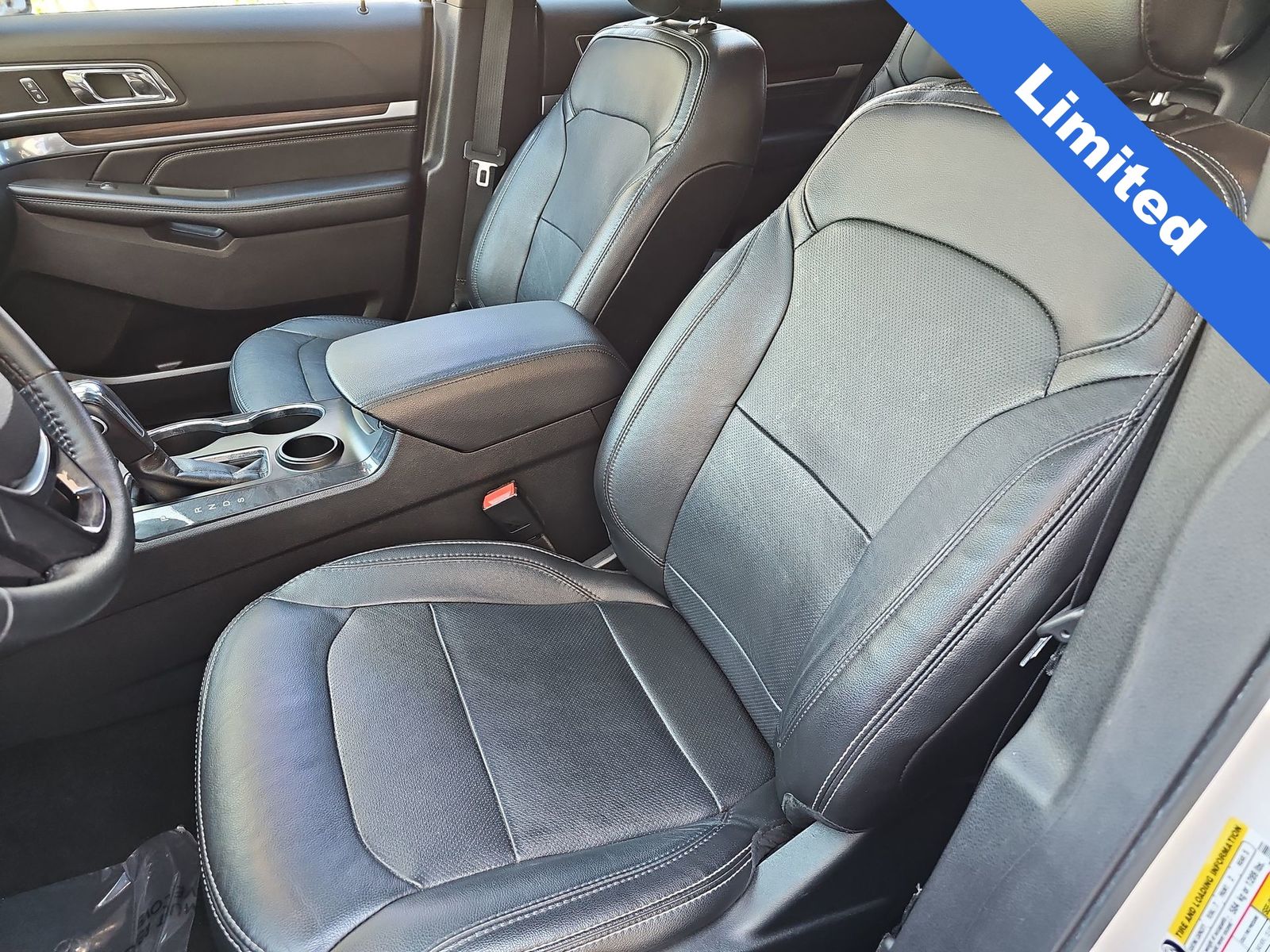 Thumbnail: 2019 Ford Explorer - 14