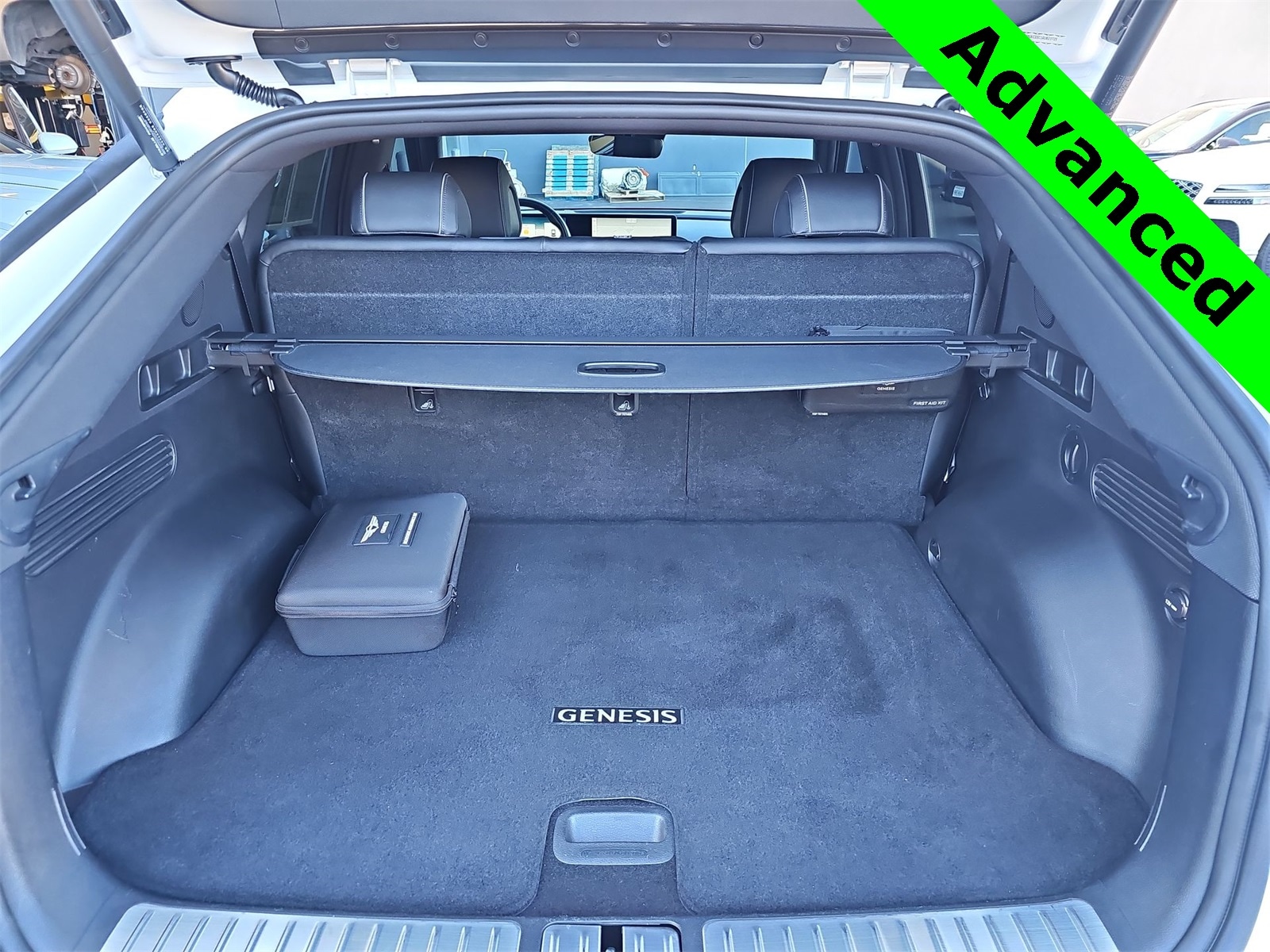 Thumbnail: 2024 Genesis GV60 - 23