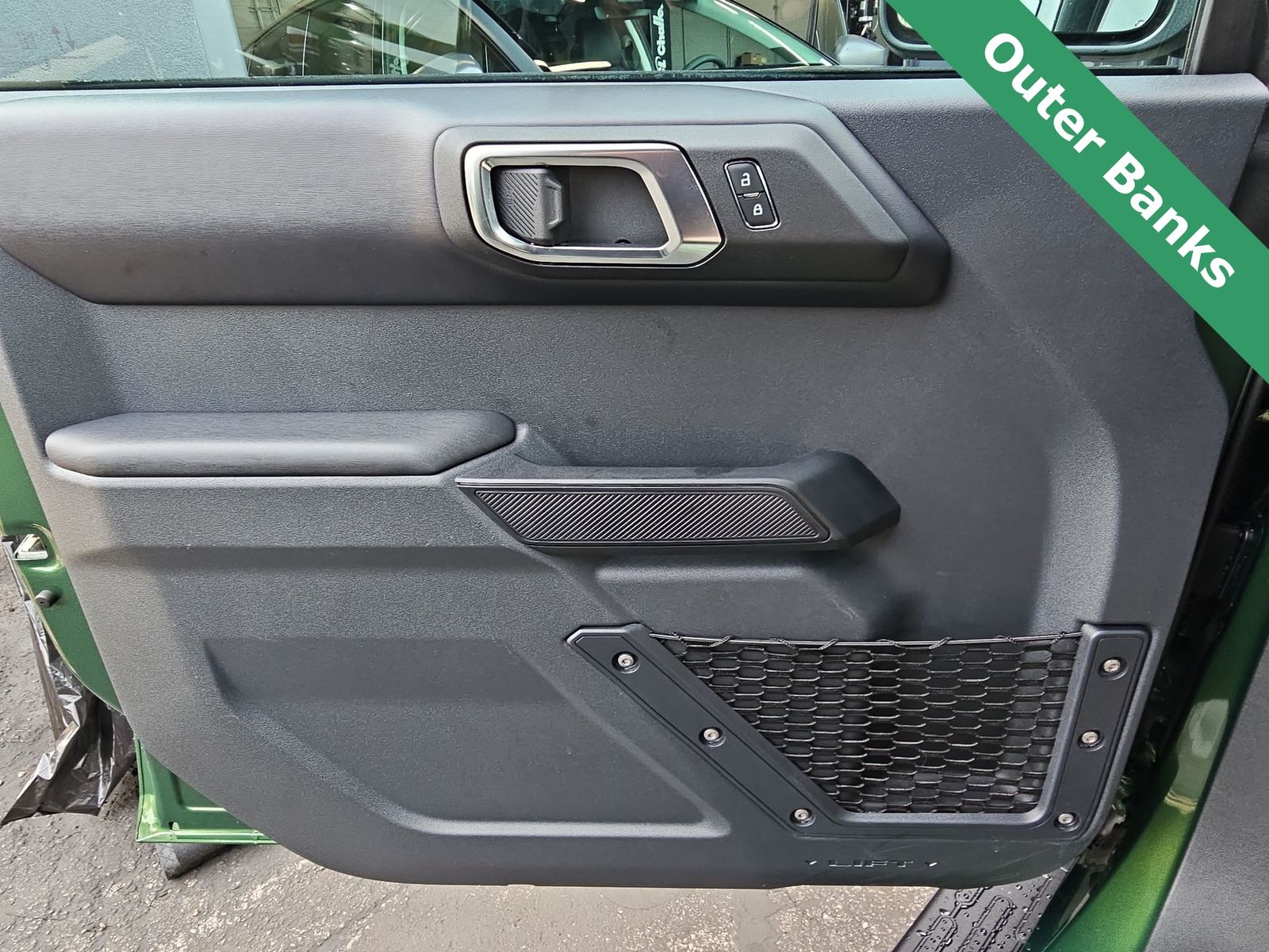 Thumbnail: 2025 Ford Bronco - 28