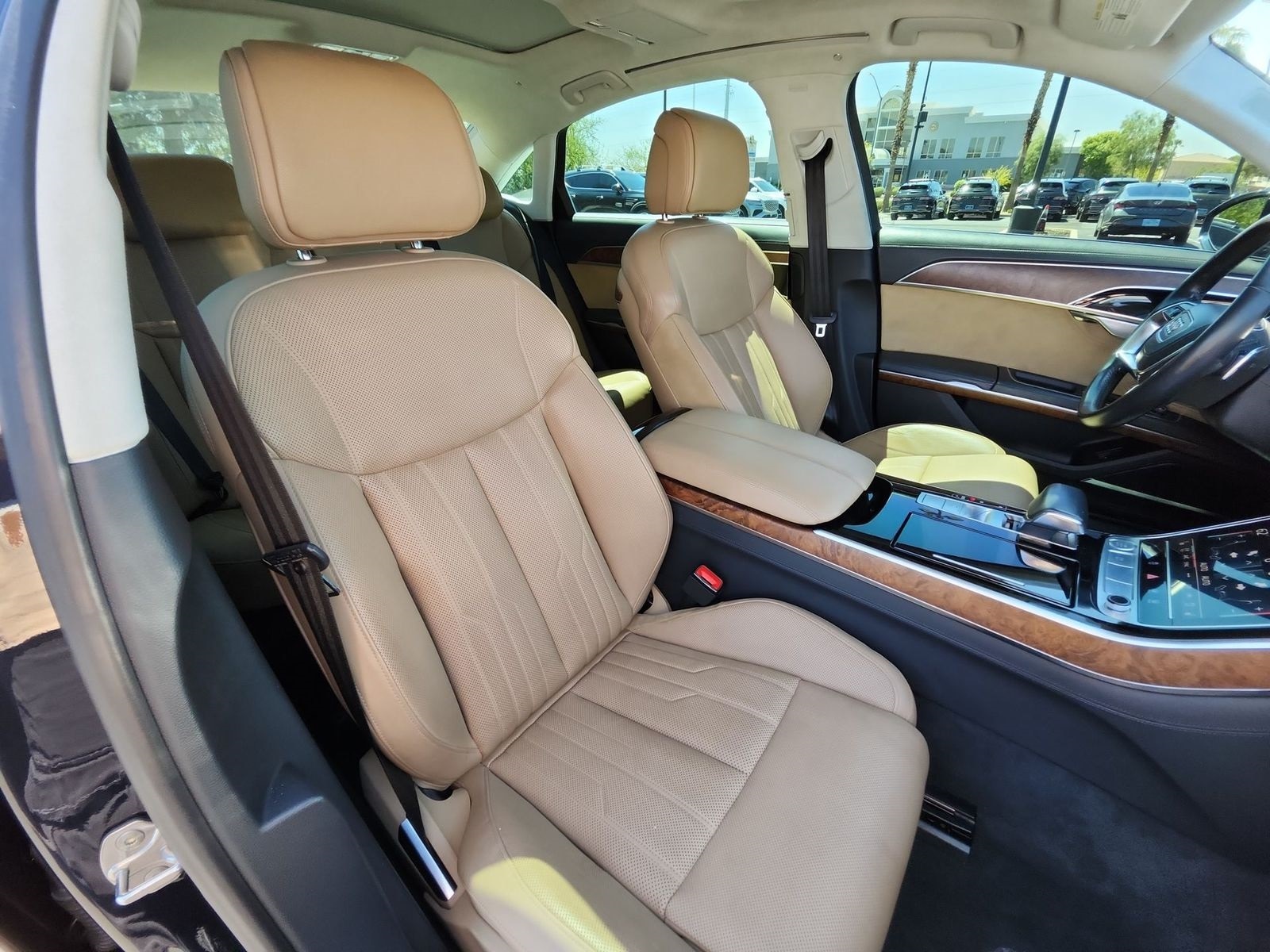Thumbnail: 2019 Audi A8 - 19