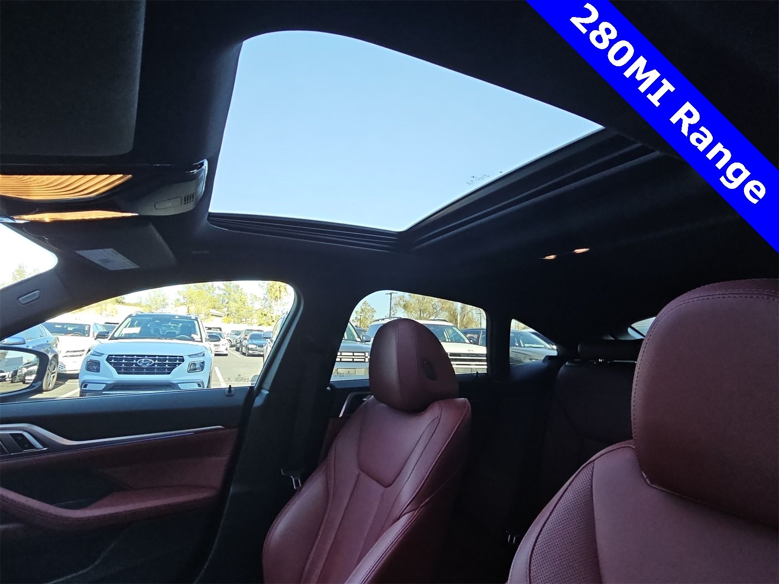 Thumbnail: 2022 BMW i4 - 27