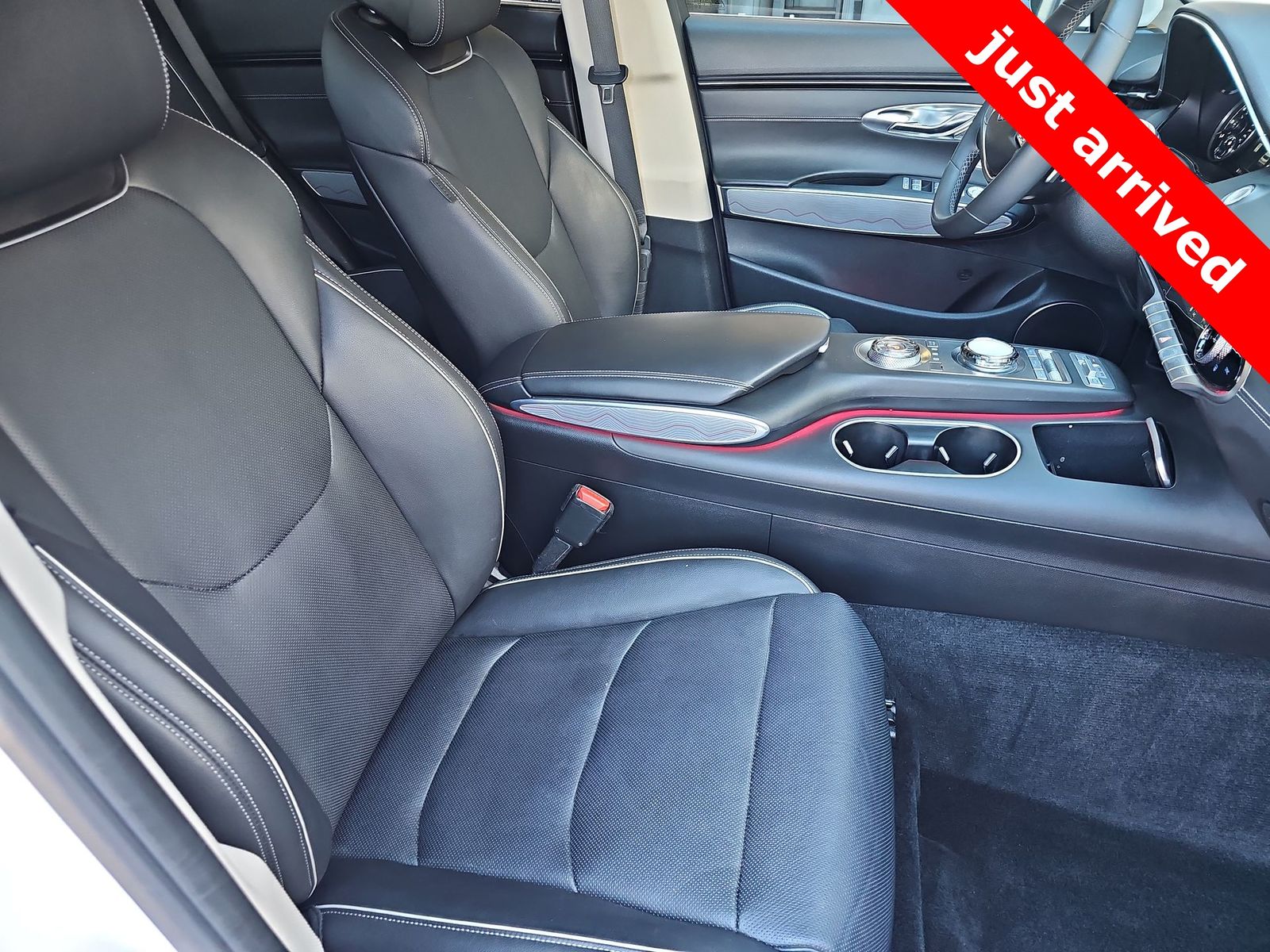 Thumbnail: 2023 Genesis GV70 - 18