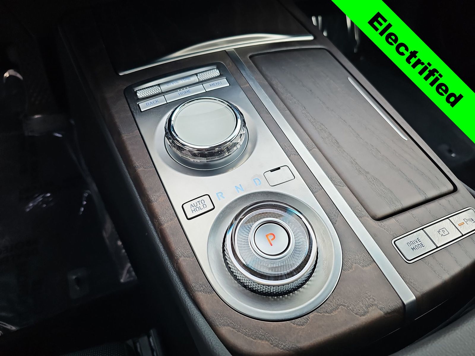 Thumbnail: 2024 Genesis G80 - 21