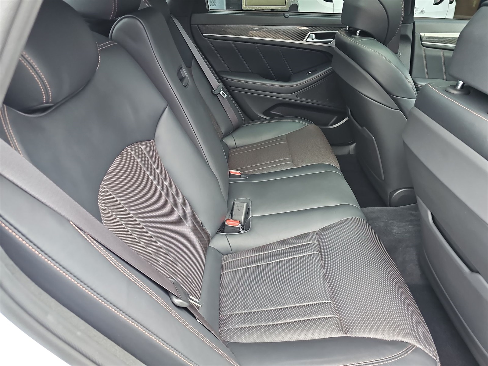 Thumbnail: 2019 Genesis G80 - 17