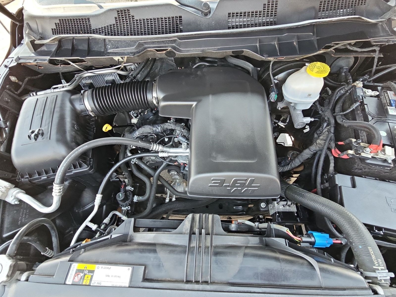 Thumbnail: 2020 RAM 1500 Classic - 14