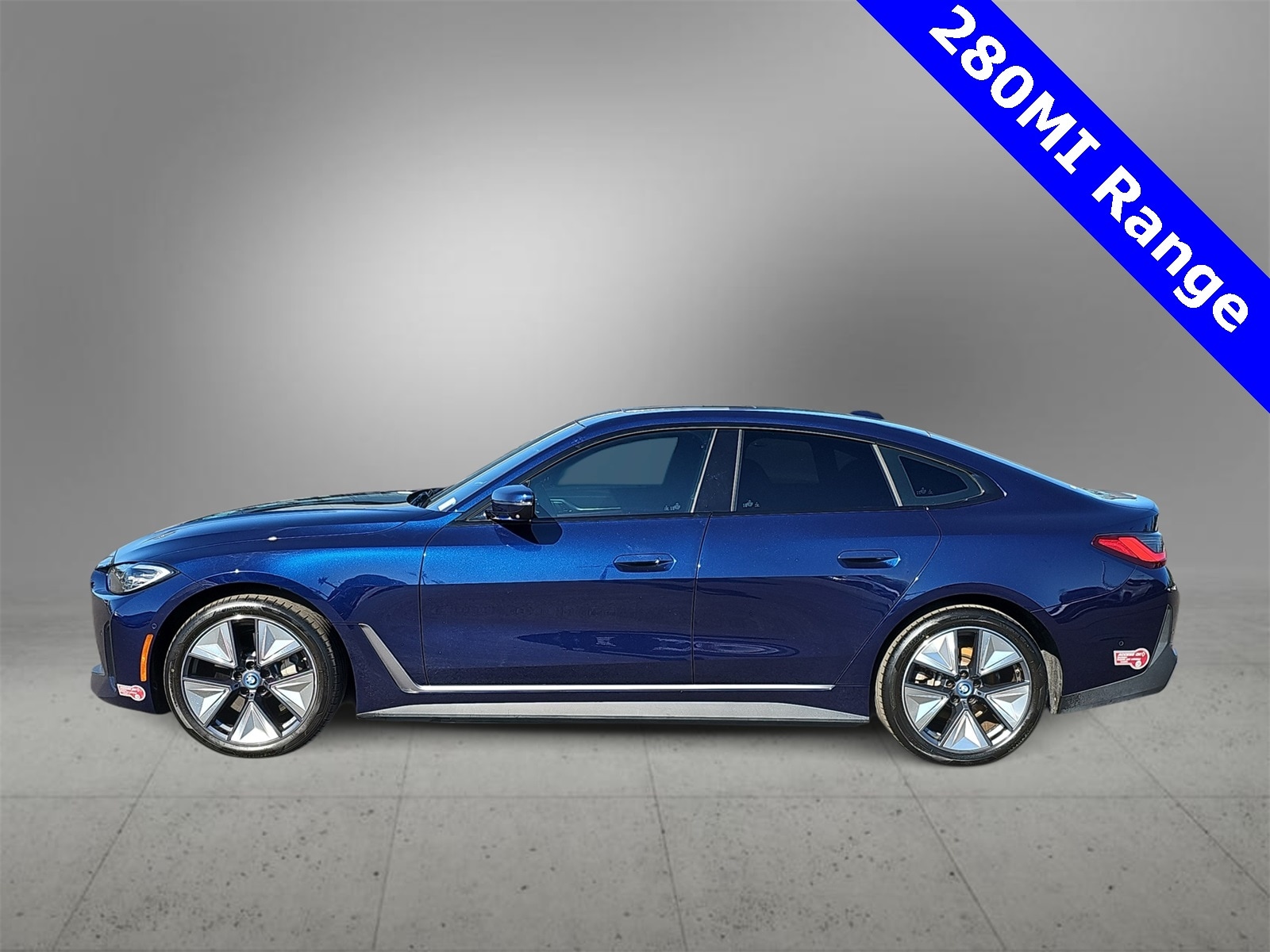 Thumbnail: 2022 BMW i4 - 5