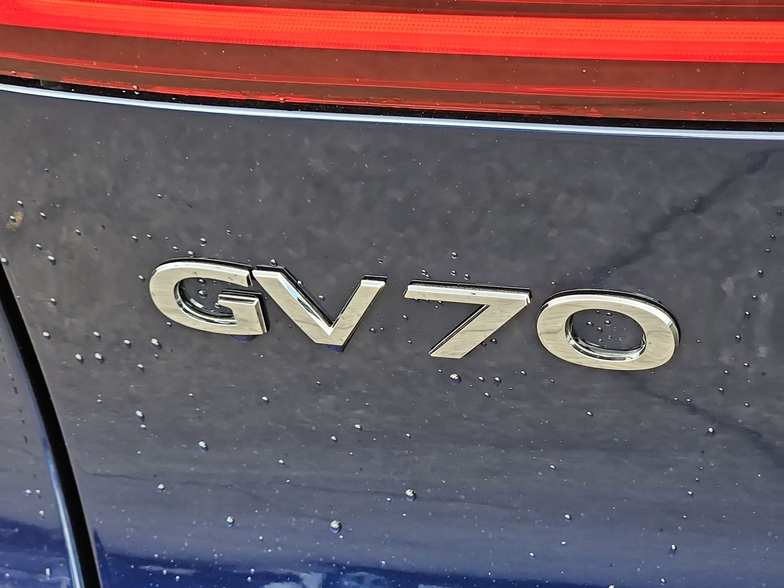 Thumbnail: 2024 Genesis GV70 - 15