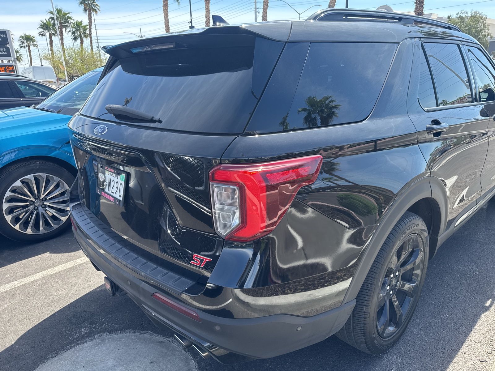 Thumbnail: 2020 Ford Explorer - 8