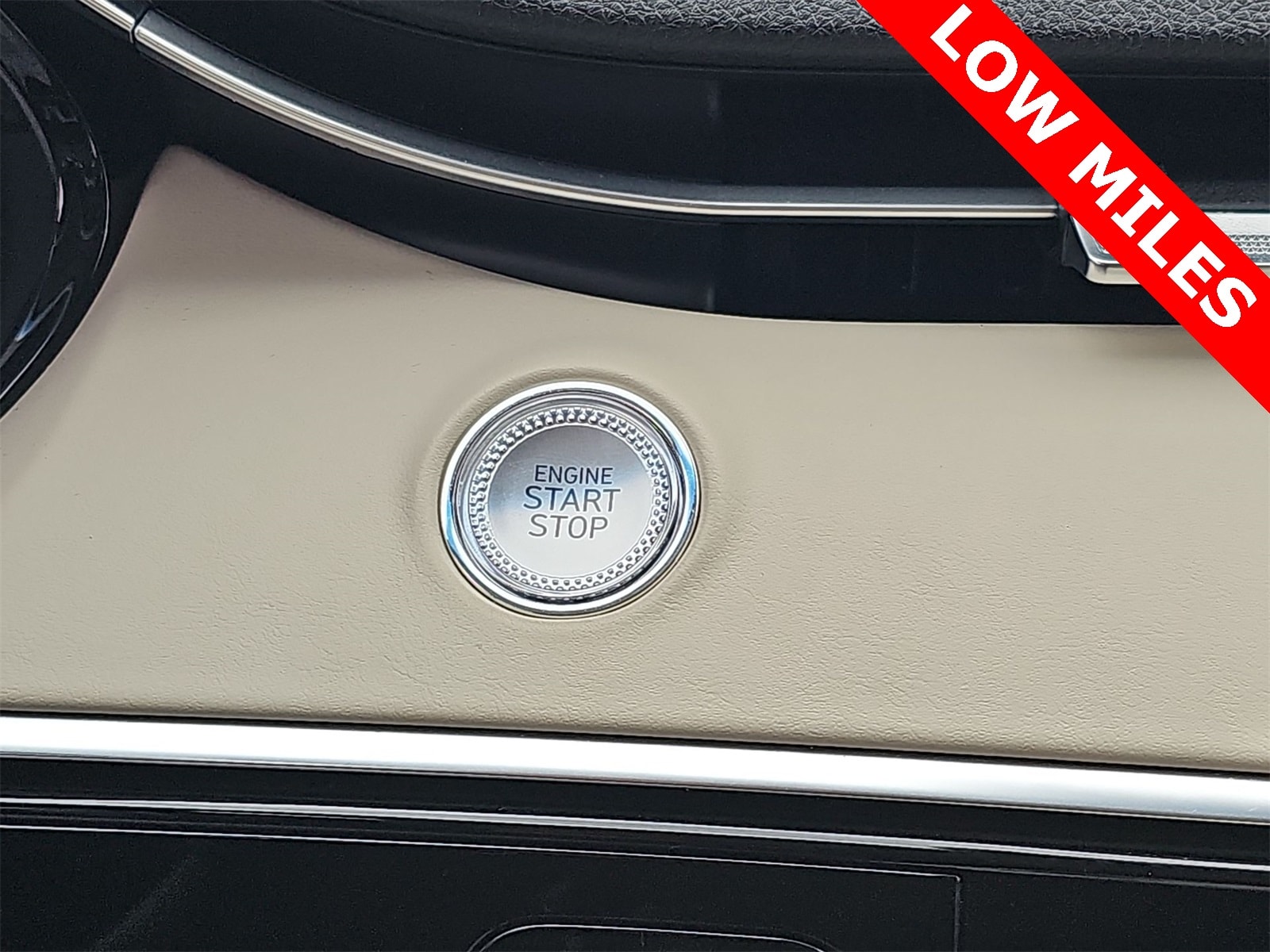 Thumbnail: 2025 Genesis GV70 - 24