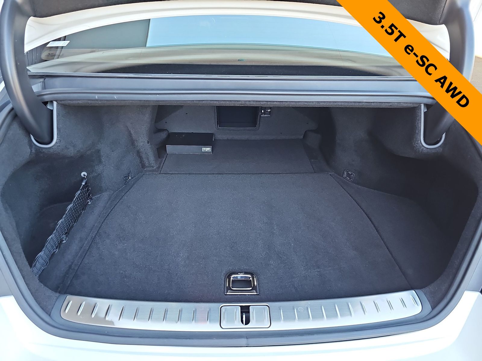 Thumbnail: 2025 Genesis G90 - 23