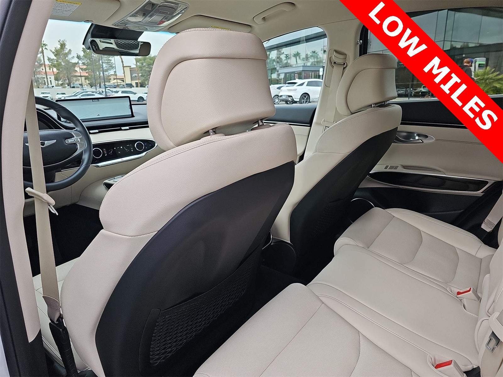 Thumbnail: 2025 Genesis GV70 - 16