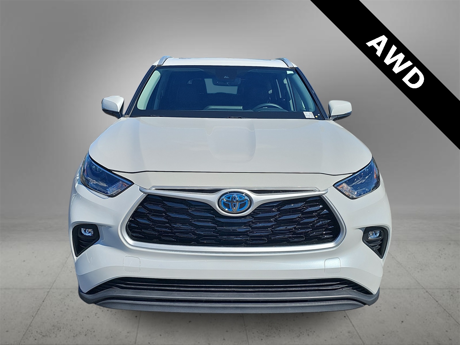 Thumbnail: 2023 Toyota Highlander - 3