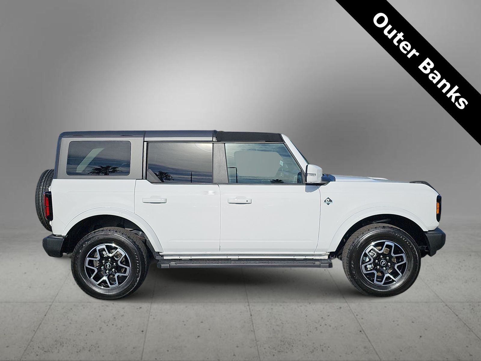 Thumbnail: 2023 Ford Bronco - 9