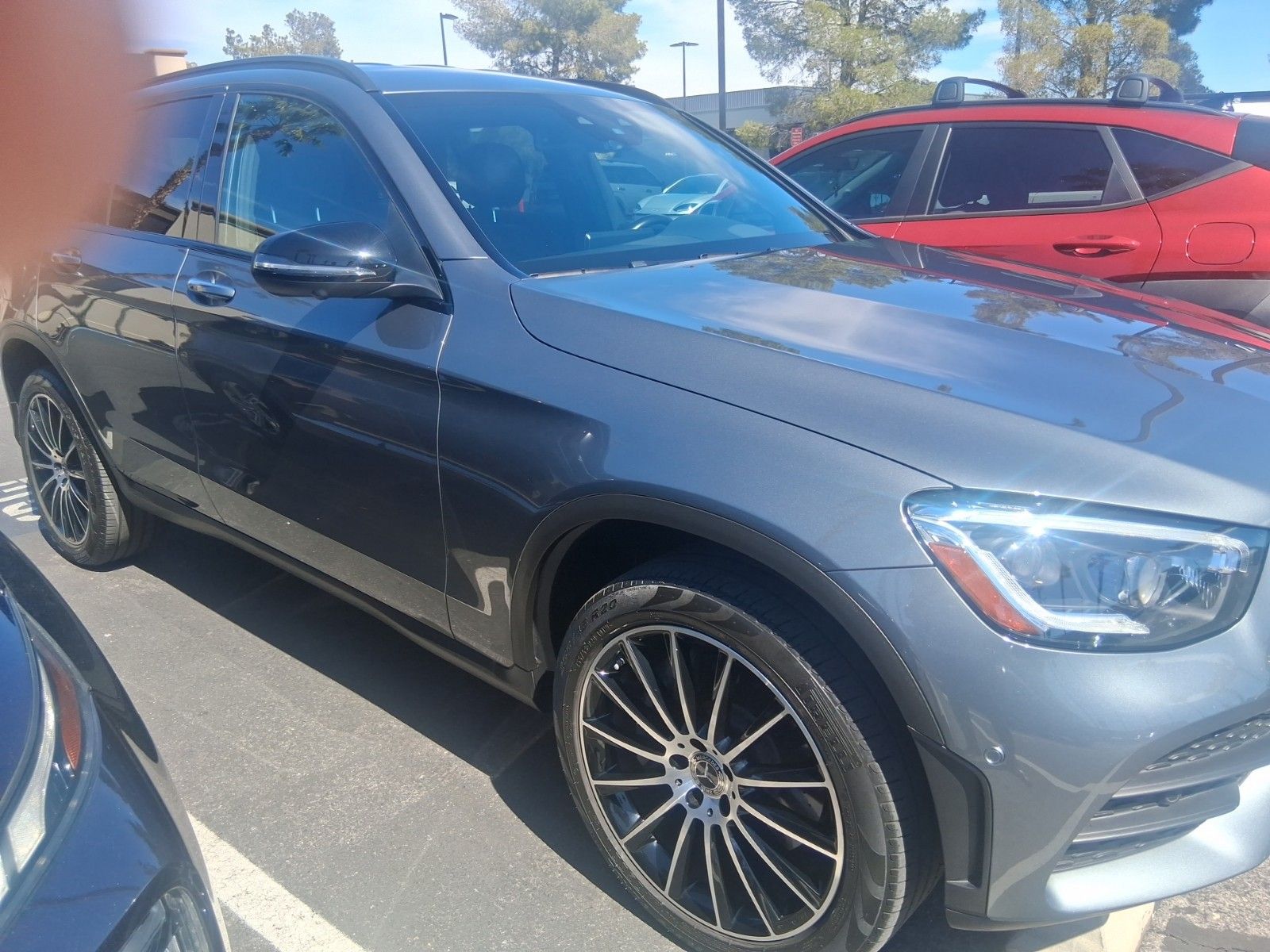 Thumbnail: 2022 Mercedes-Benz GLC - 2