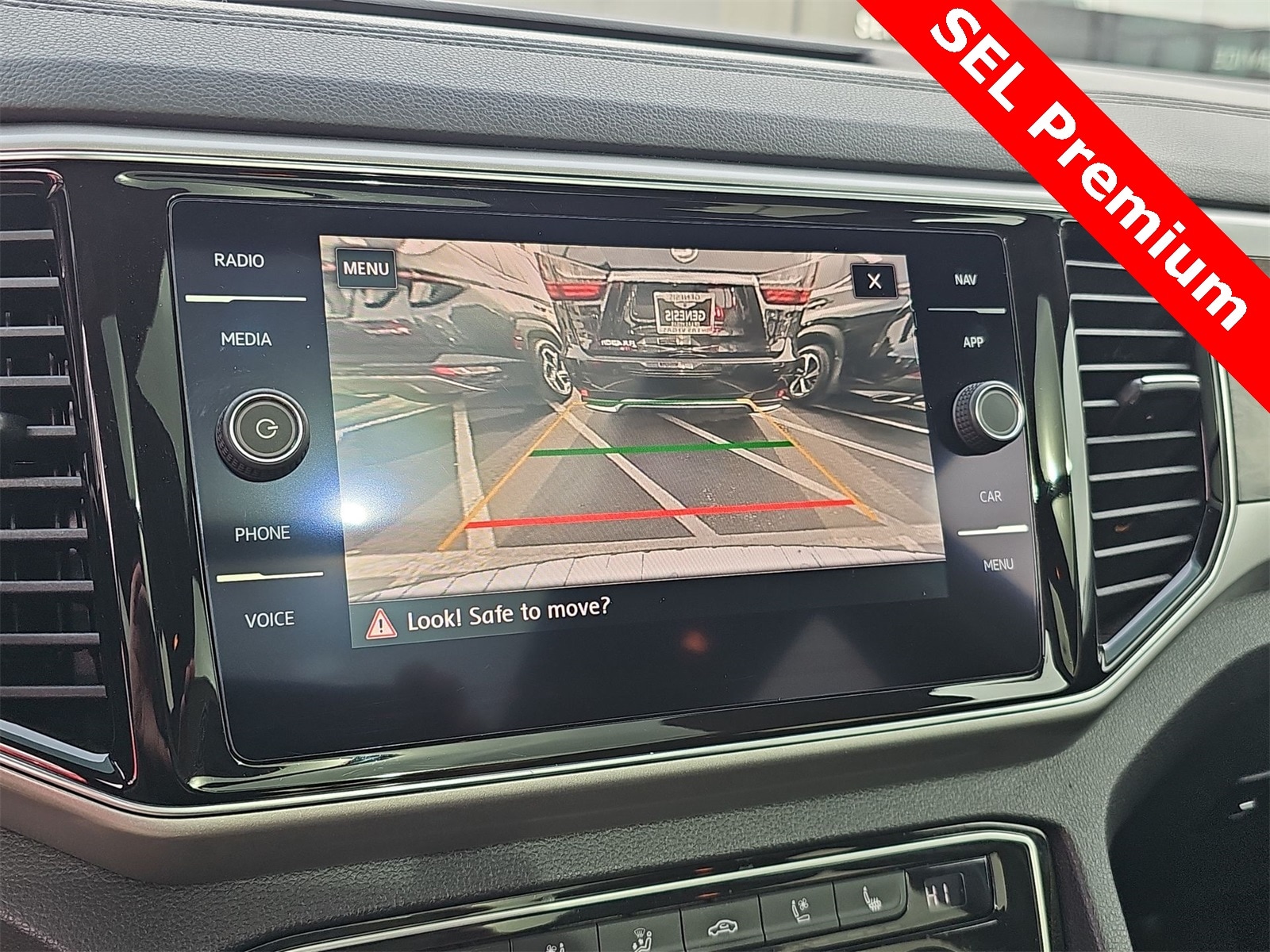 Thumbnail: 2019 Volkswagen Atlas - 26