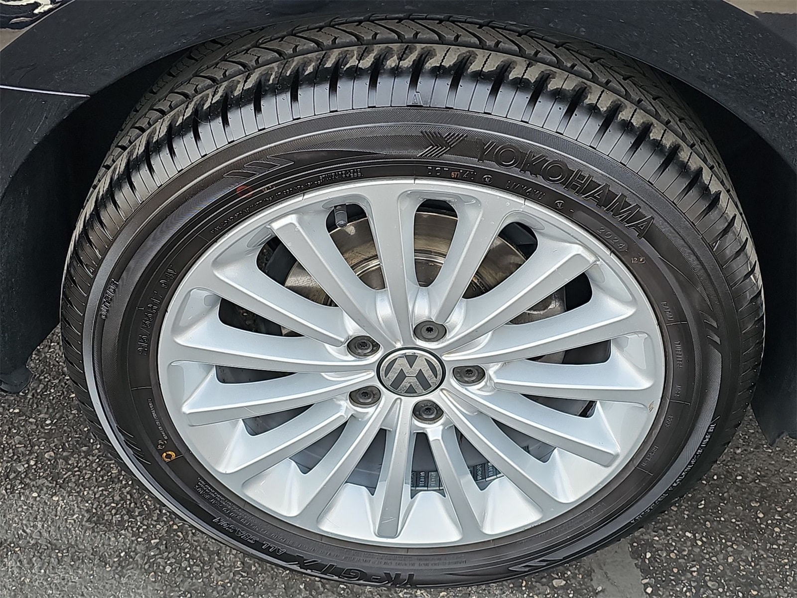 Thumbnail: 2017 Volkswagen Passat - 12