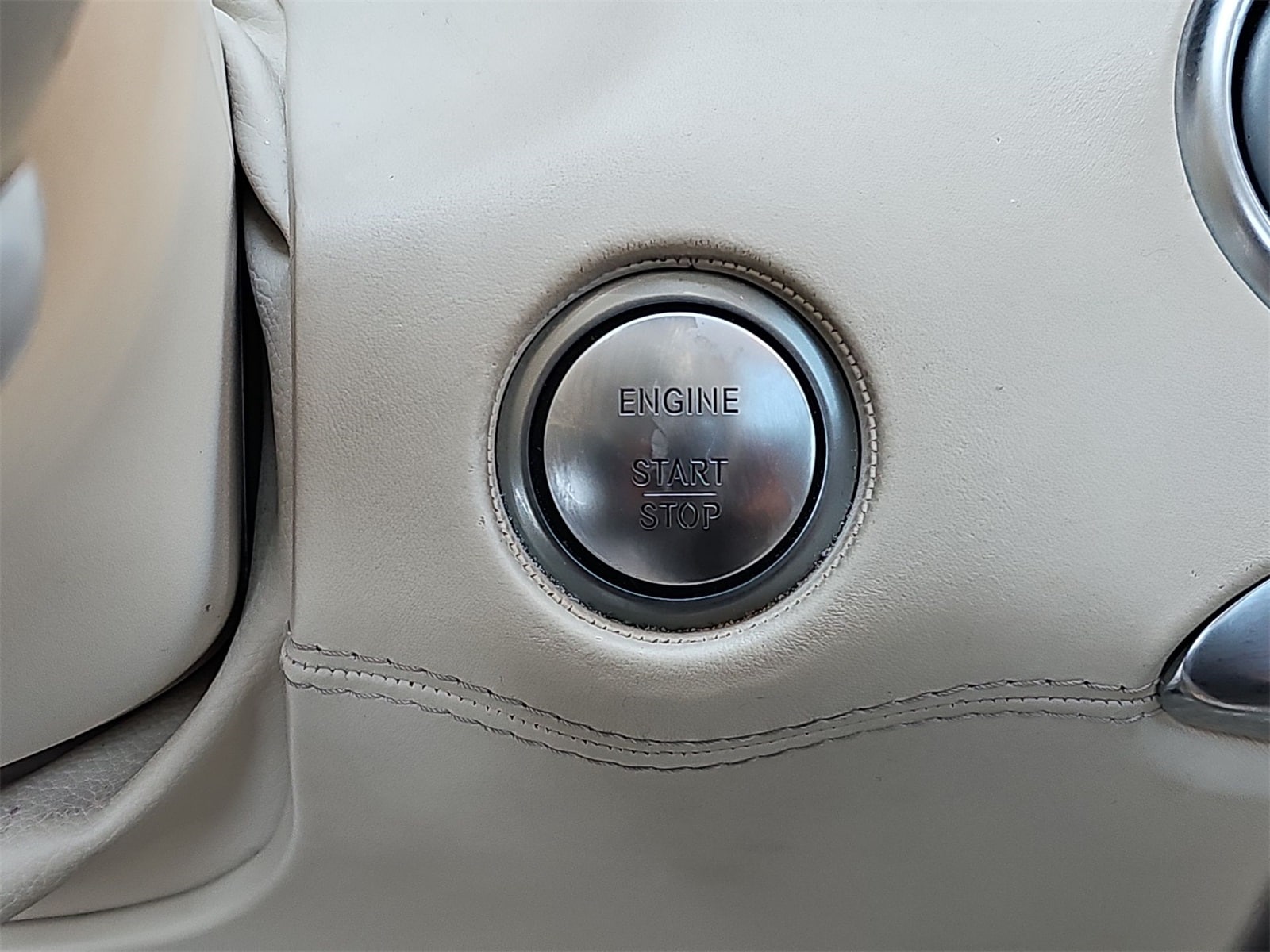 Thumbnail: 2015 Mercedes-Benz S-Class - 23