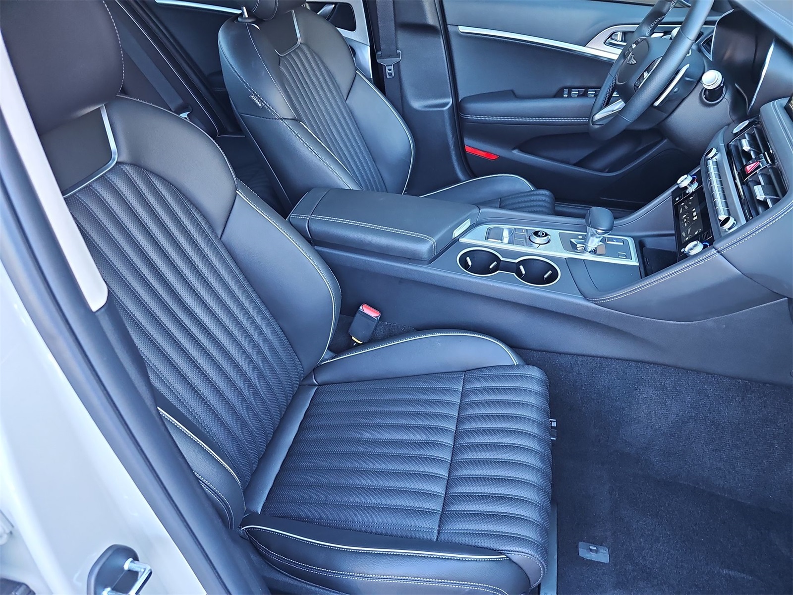 Thumbnail: 2026 Genesis G70 - 18