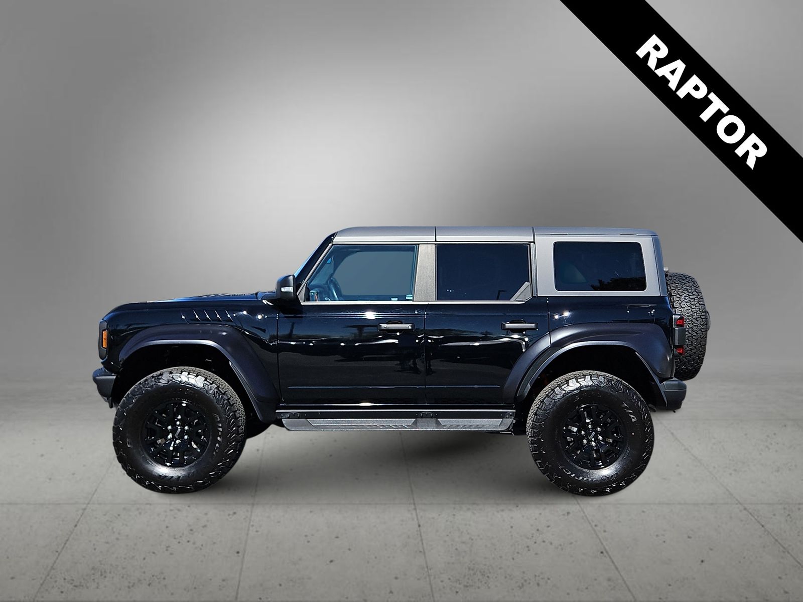 Thumbnail: 2024 Ford Bronco - 5