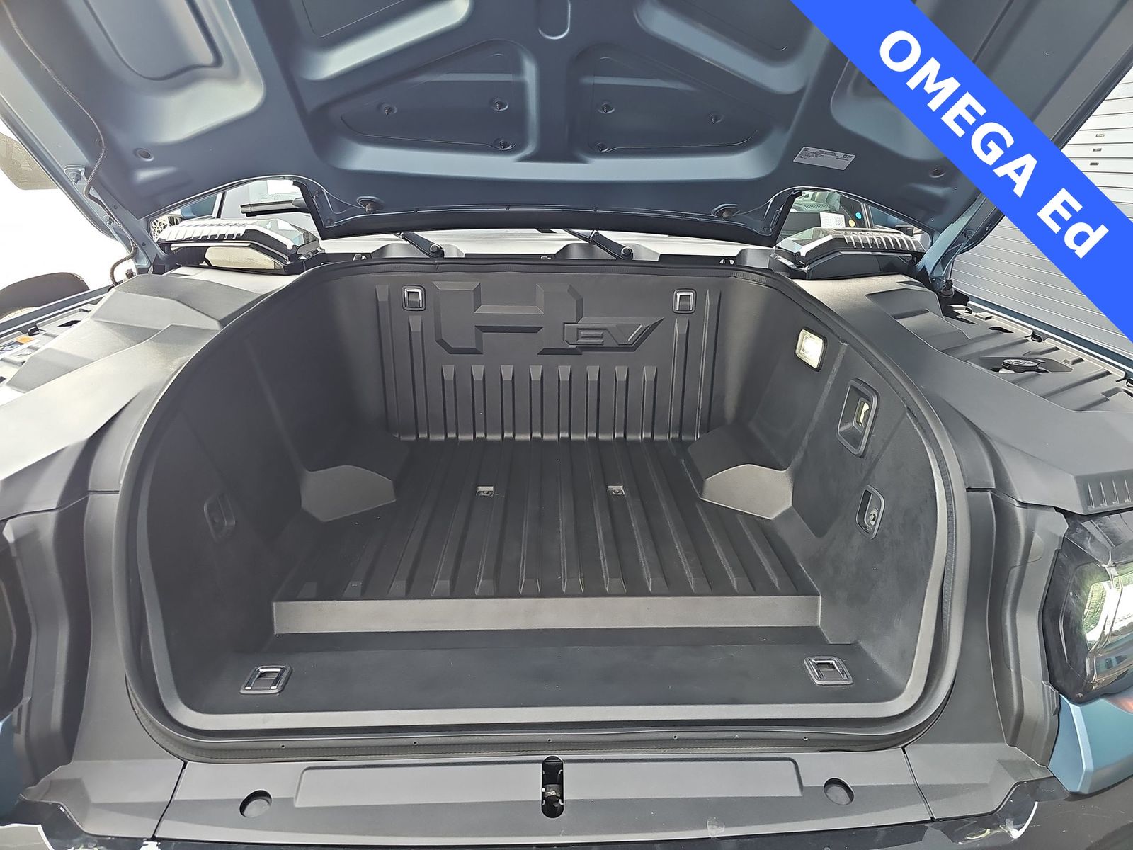 Thumbnail: 2024 GMC Hummer EV - 13