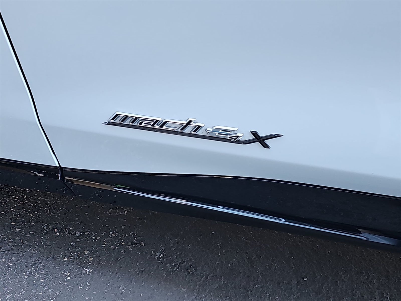 Thumbnail: 2022 Ford Mustang Mach-E - 11