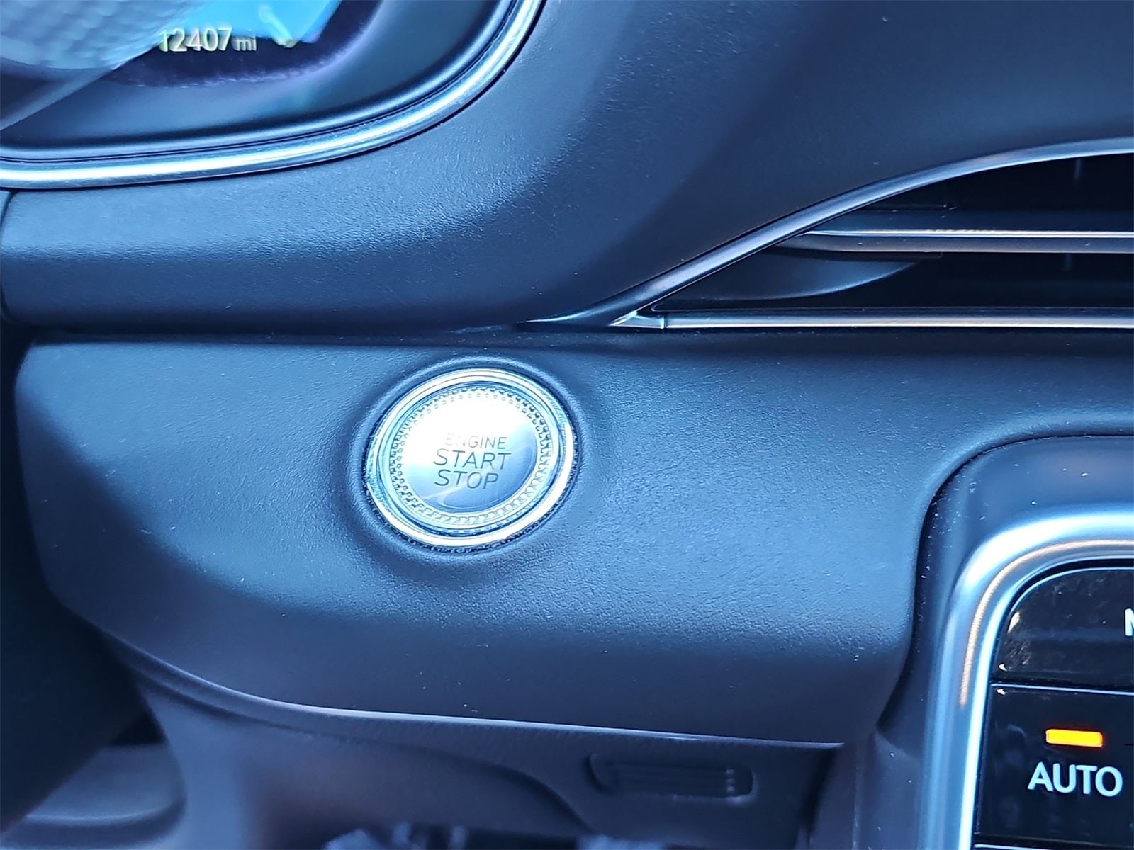 Thumbnail: 2023 Genesis GV80 - 26