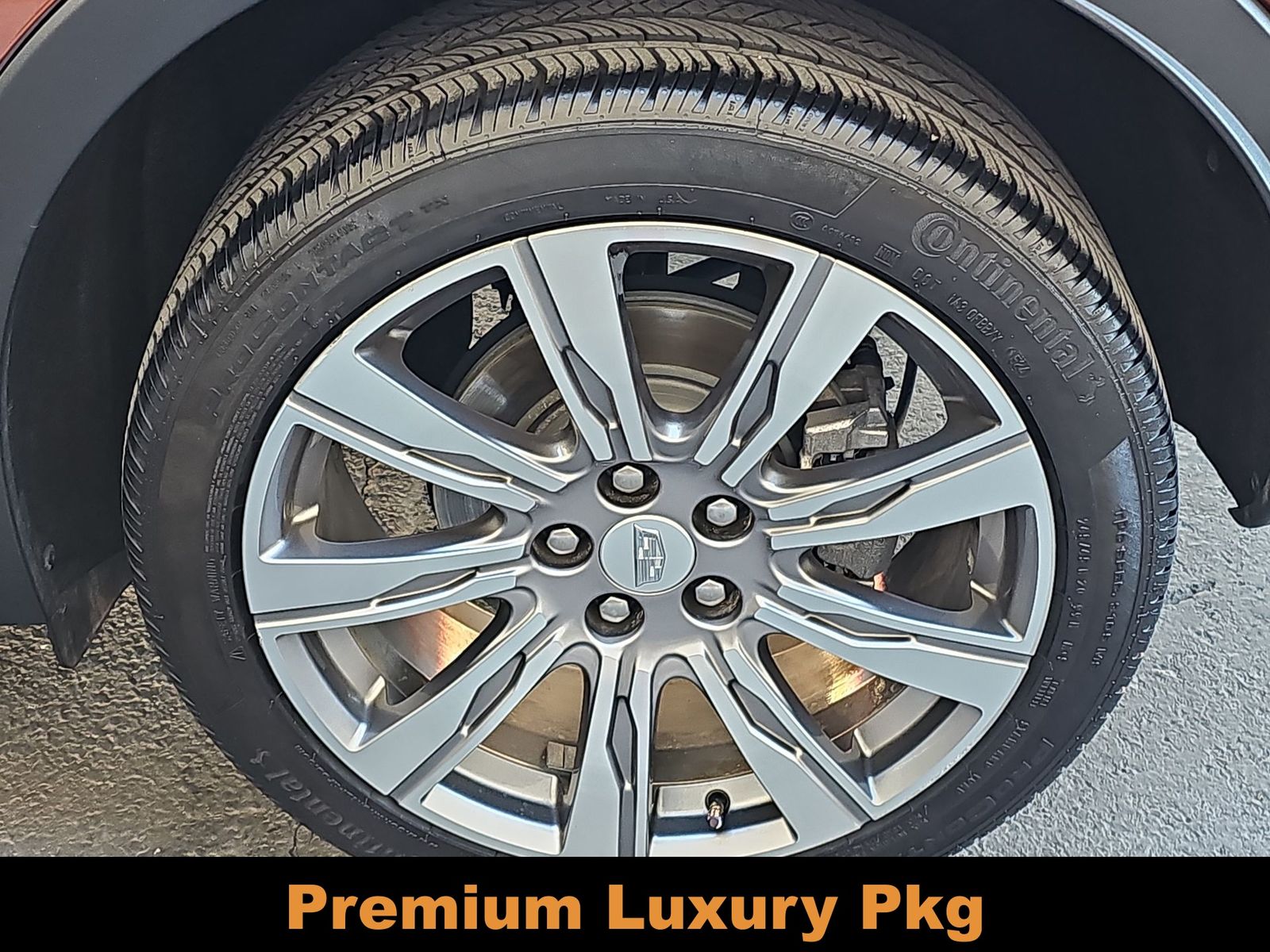 Thumbnail: 2019 Cadillac XT4 - 12