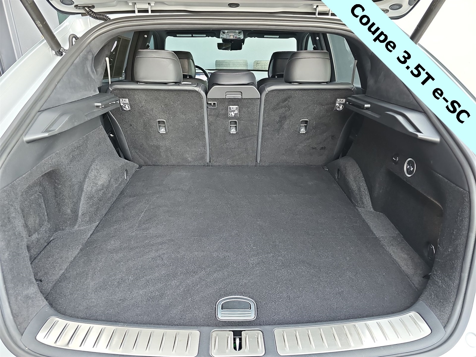 Thumbnail: 2025 Genesis GV80 - 23