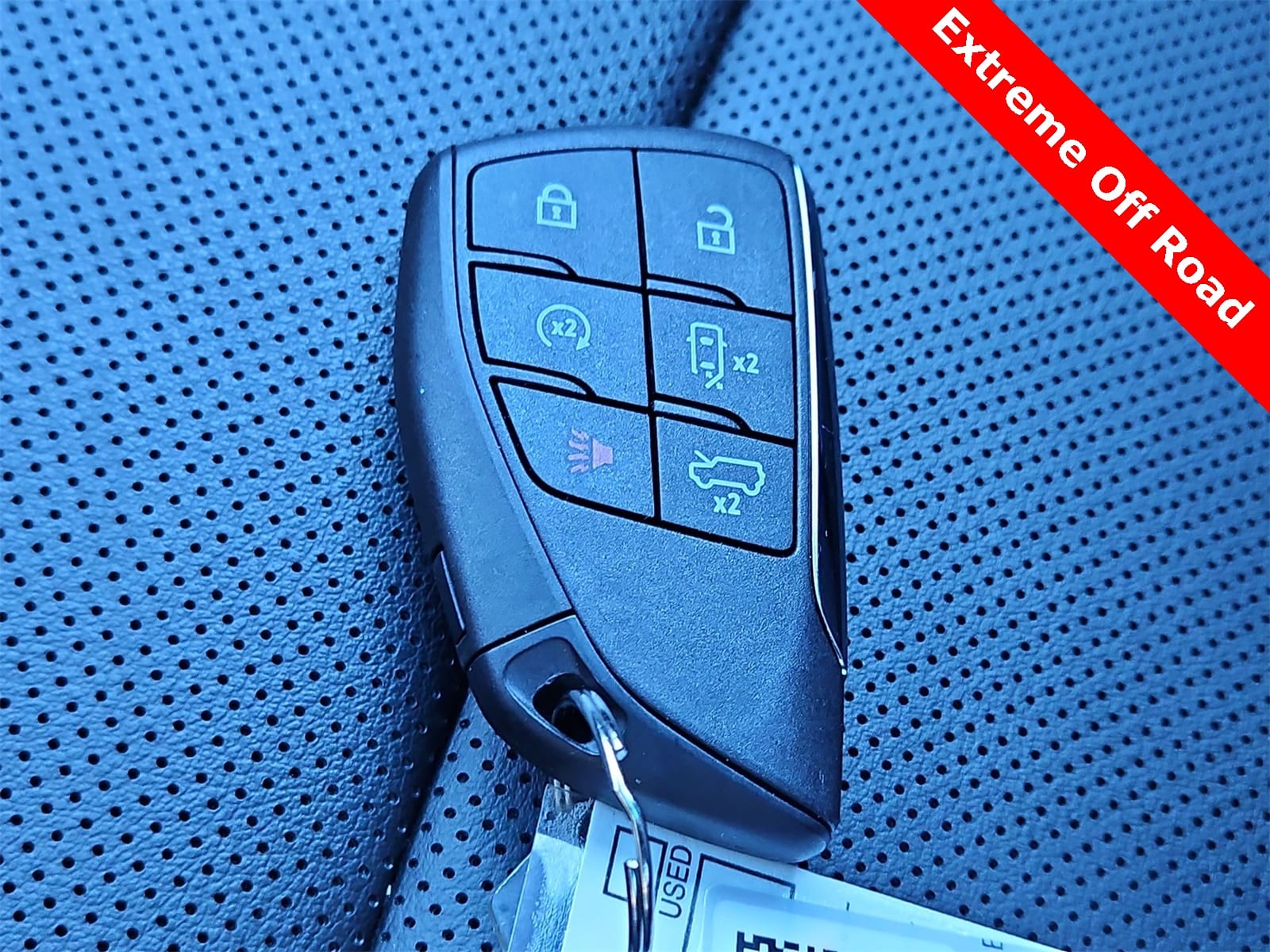 Thumbnail: 2024 GMC Hummer EV - 24