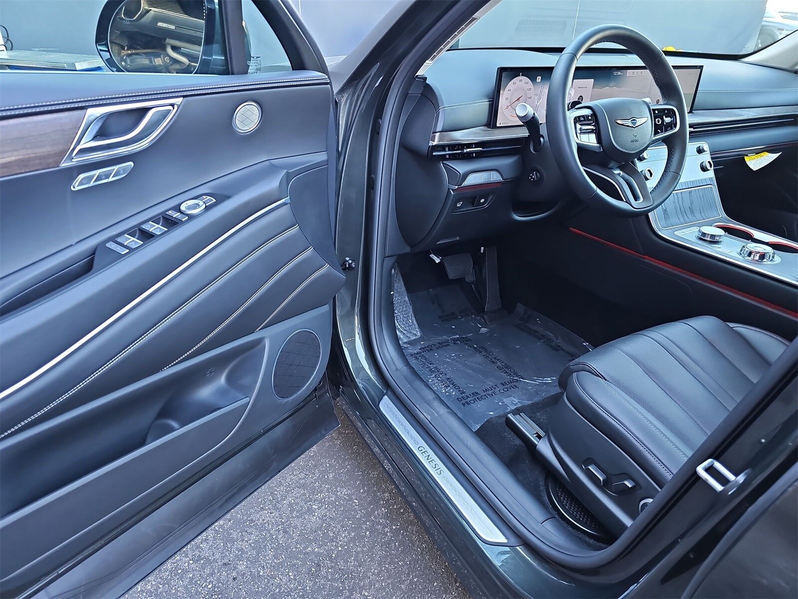 Thumbnail: 2025 Genesis GV80 - 10