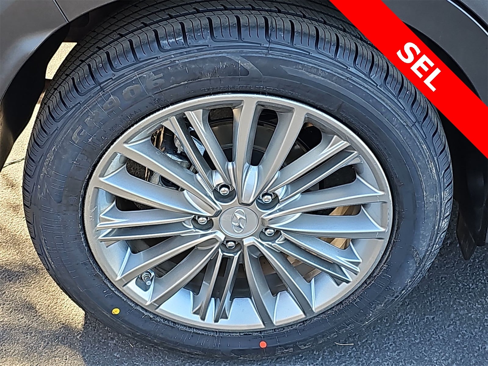 Thumbnail: 2020 Hyundai Kona - 12