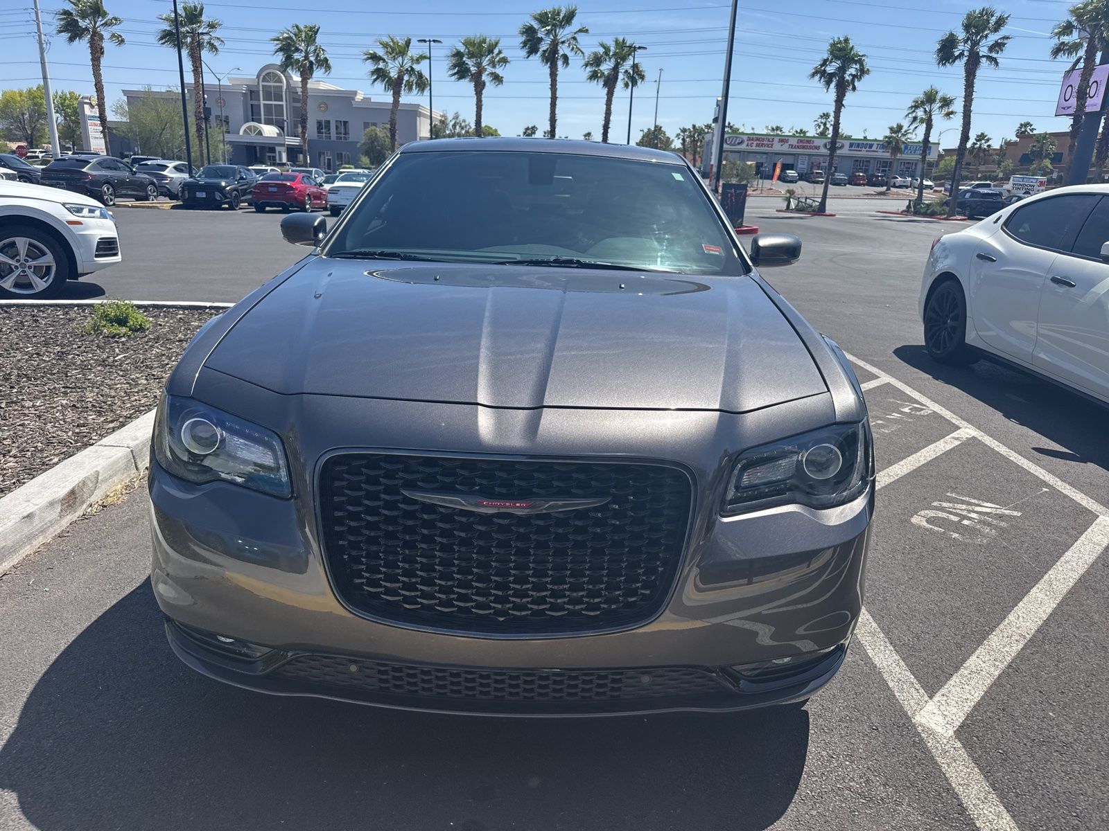 Thumbnail: 2022 Chrysler 300 - 1
