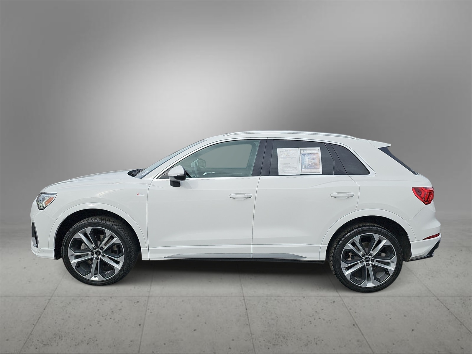 Thumbnail: 2021 Audi Q3 - 5