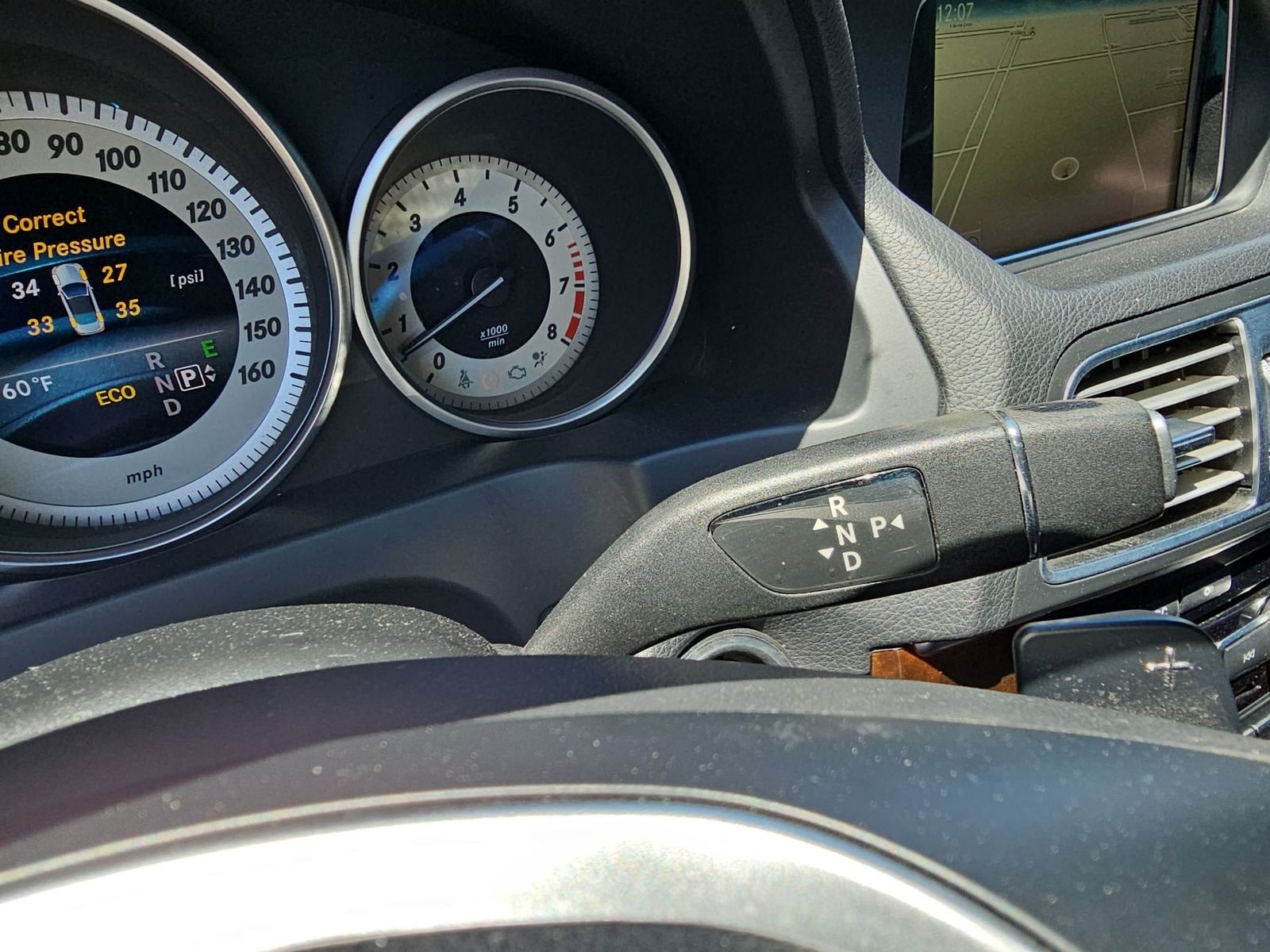 Thumbnail: 2014 Mercedes-Benz E-Class - 21